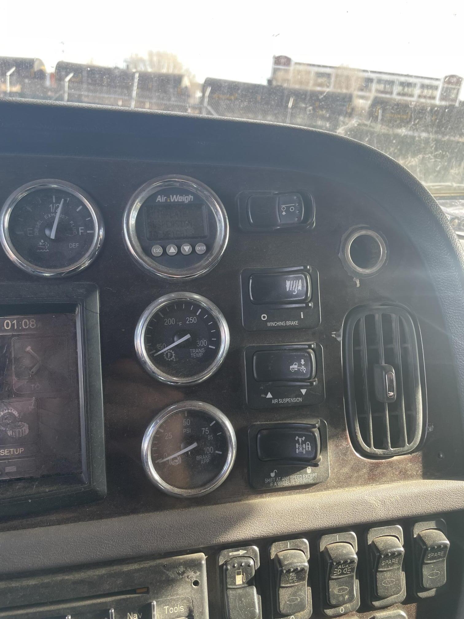 2012 PETERBILT 389 - Image 60